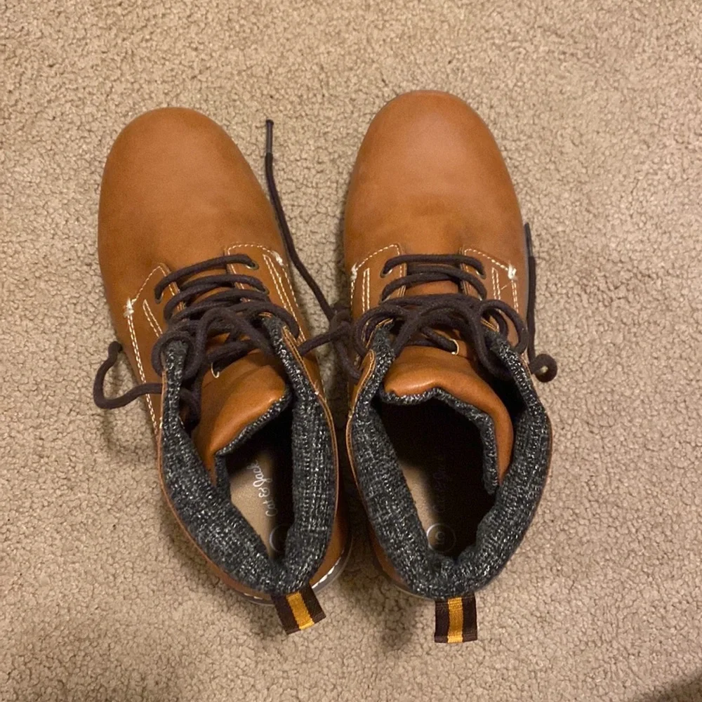 Cat and Jack boots